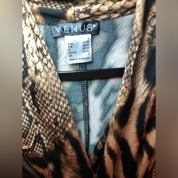 Animal Print Bodycon Dress - Picture 13 of 16